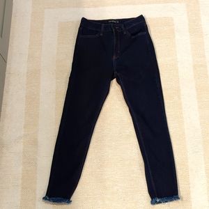 Just Black high waisted skinny ankle free jeans size 27 extra dark blue.